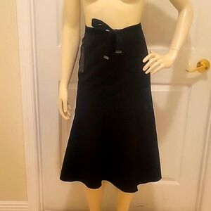 Elie Tahari little black skirt size 4 NWT!!!